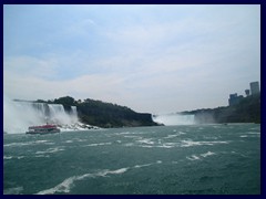 Niagara Falls 45 - all three falls, river and skyline